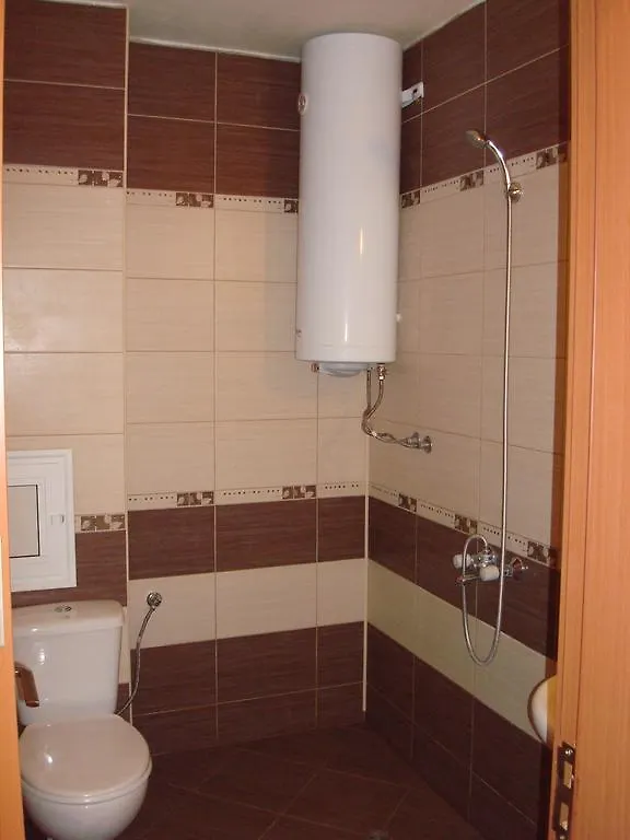 Studio Lazur Burgas 0*,